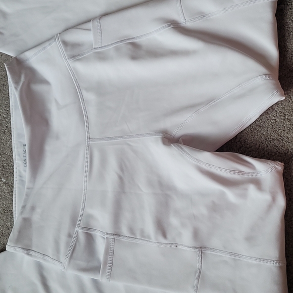 white leggings - Picture 3 of 4